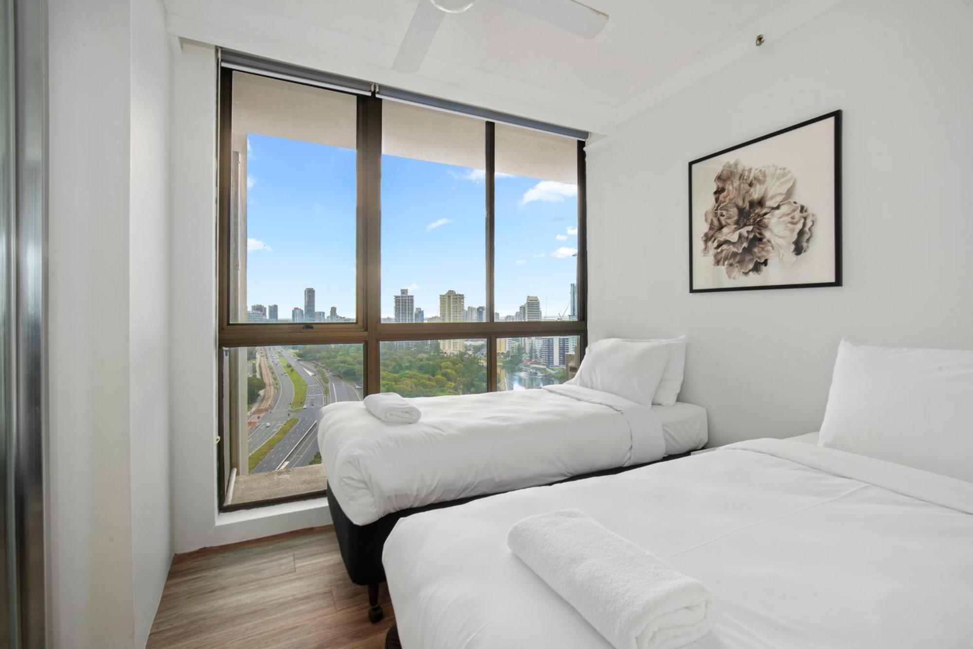 Capricorn One Beachside Holiday Apartments - Official Gold Coast Exterior foto